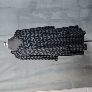 Ice Silk Shawl Collar, Leaf Print Grey & Black Dress - Size 3XL